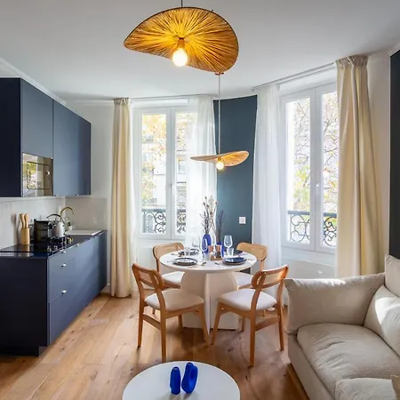 The Blue Downtown Montmartre Διαμέρισμα *